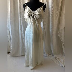 Vintage (1940s I believe) Cream Lace Detail Slip Dress/Lingerie